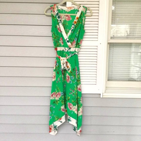 Chenault Dresses & Skirts - Chenault Women's Floral Dress Size 8 Medium Green Shark Bite Hem Belted Lined